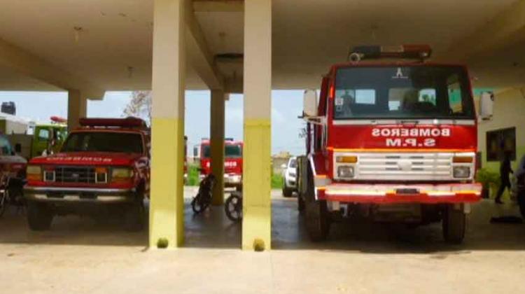 Bomberos enfrentados a Acadobom por usurpación funciones