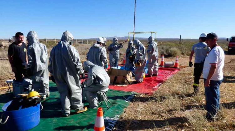 Bomberos de Cutral-Co continúa con la especialización en Materiales Peligrosos