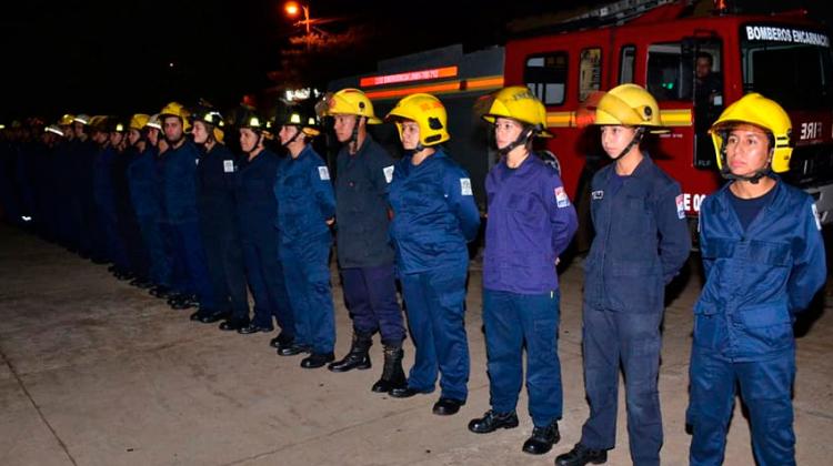 Bomberos Voluntarios de Encarnación tiene nuevos integrantes Bomberos Voluntarios de Encarnación tiene nuevos integrantes