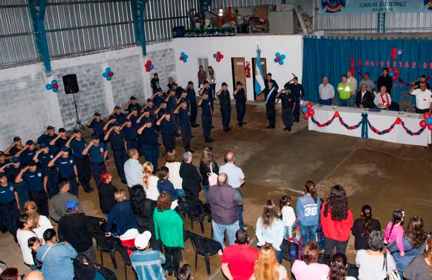 Festejo por los 8 años de los bomberos de Gutiérrez