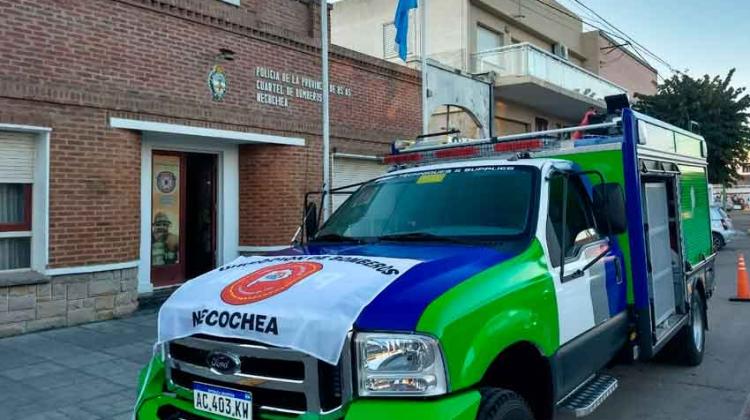 Bomberos de Necochea recibió una nueva autobomba Bomberos de Necochea recibió una autobomba