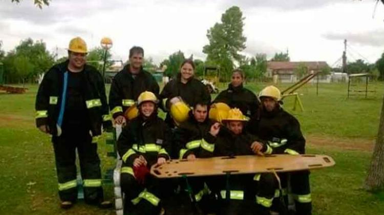 Bomberos de Bovril y un paso más hacia su propio lugar