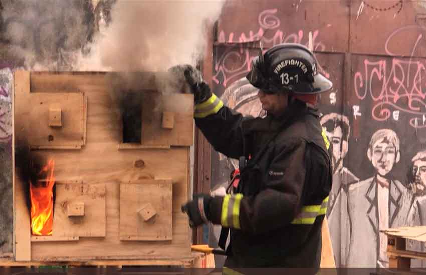 Bomberos de Estados Unidos imparten curso a Voluntarios en Valparaíso