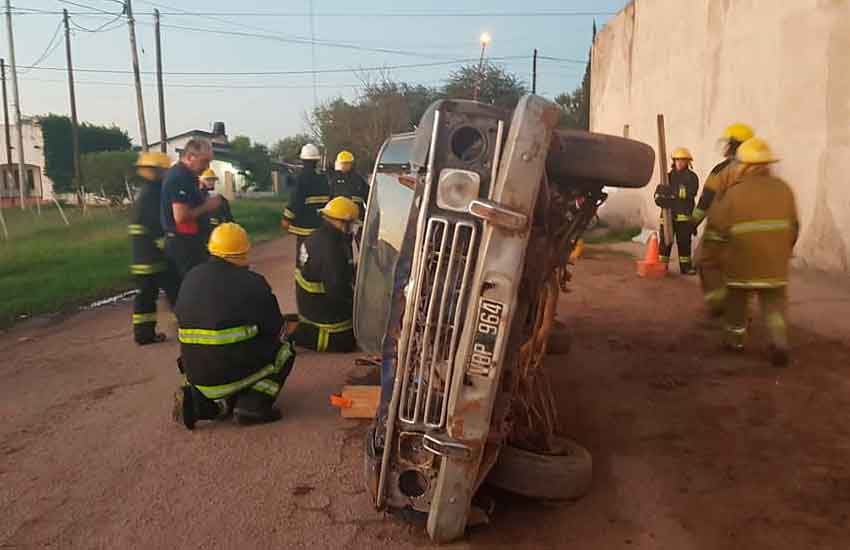 Bomberos de toda la provincia se capacitan en Añatuya