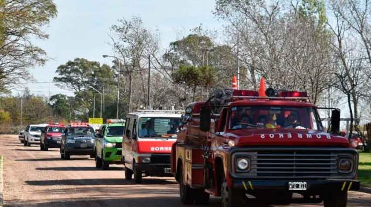 Santa Eleodora ahora cuenta con Bomberos Voluntarios Santa Eleodora ahora cuenta con Bomberos Voluntarios