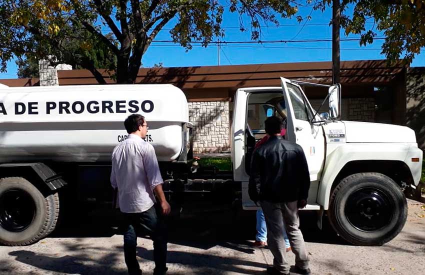 Entrega de camión cisterna a Bomberos Voluntarios de Progreso