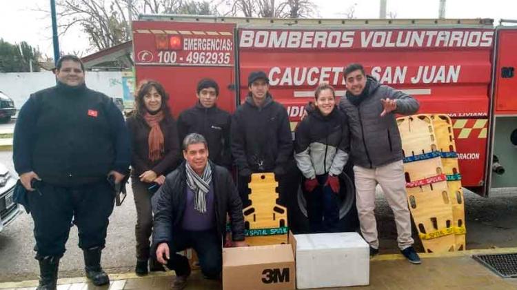 Bomberos Voluntarios de Caucete recibieron una gran donación Bomberos Voluntarios de Caucete recibieron una gran donación