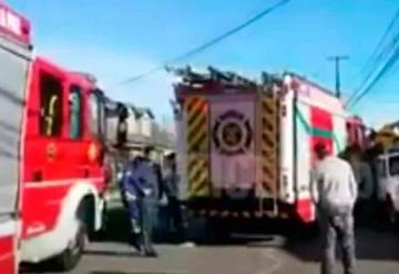 Carros de bomberos colisionaron tras acudir a emergencia