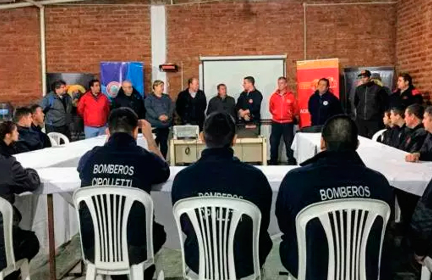 El Centro de Entrenamiento Móvil en Incendios en Río Negro