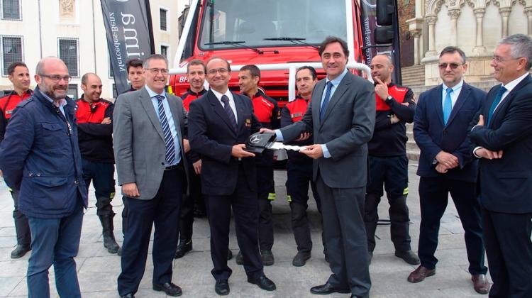 Bomberos de Cuenca cuenta con un nuevo camión Bomberos de Cuenca cuenta con un nuevo camión