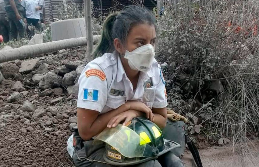 Graciela, la bombera que provocó admiración en redes