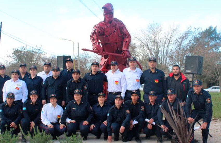 Monumento para los Bomberos Voluntarios de Verónica
