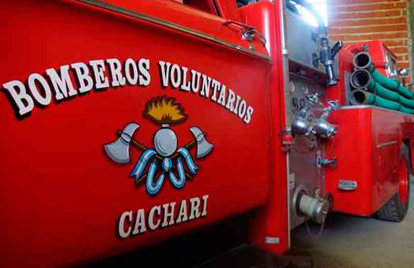 Bomberos de Cacharí formarán una Brigada K-9 para rescates