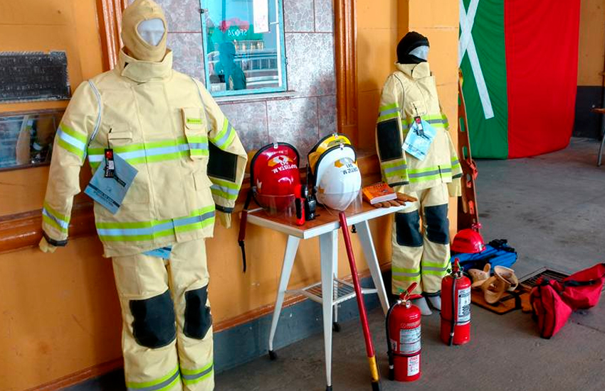 Indumentaria contra incendios para Bomberos de Coronda