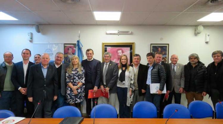 Llegó a Diputados el reclamo de los Bomberos Voluntarios 