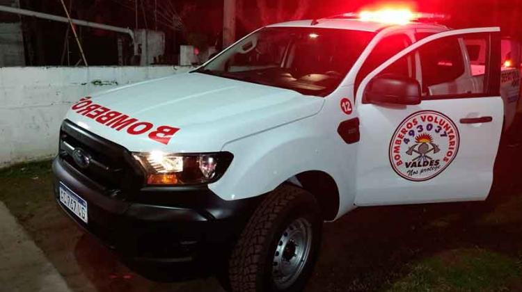 Bomberos Voluntarios de Valdes recibieron unidad de traslado