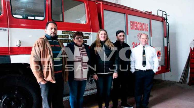 Bomberos Voluntarios de Frontera presentó nuevo autobomba