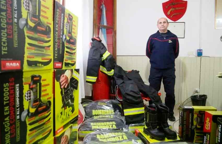 Entregaron equipos a los Bomberos de la zona Sur