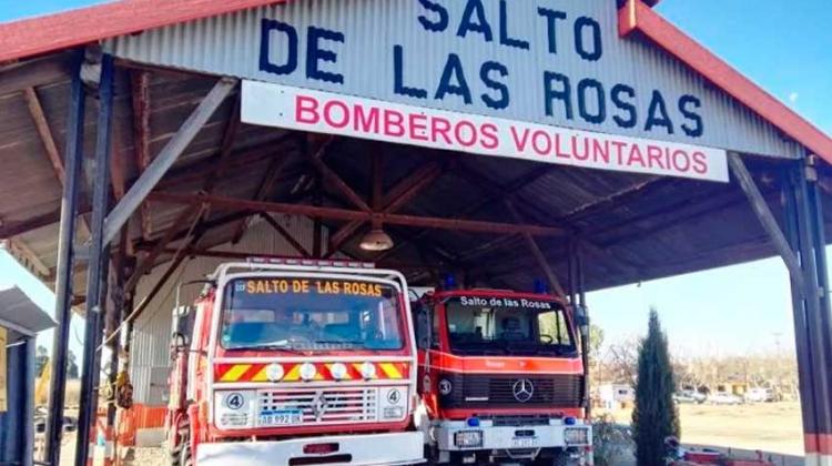 Los Bomberos de Salto de las Rosas Adquirieron equipamiento