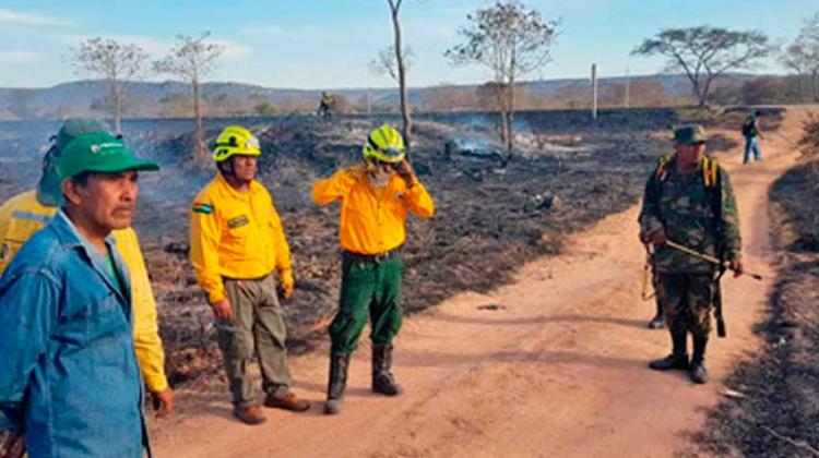 Capacitan a bomberos voluntarios para mitigar incendios forestales Capacitan a bomberos voluntarios para mitigar incendios forestales