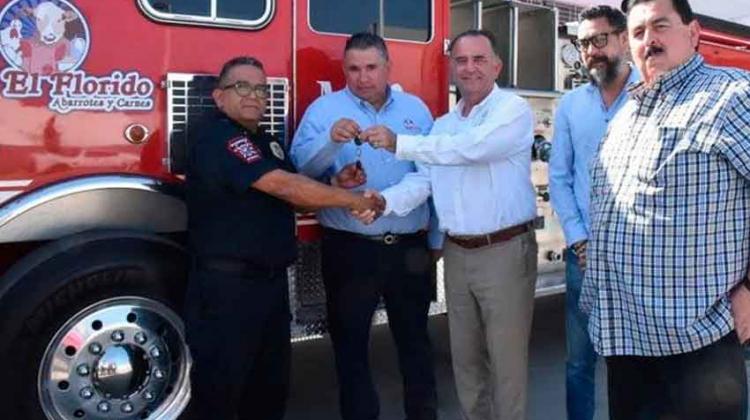 Empresas donan unidad nueva a Bomberos de Ensenada Empresas donan unidad nueva a Bomberos de Ensenada