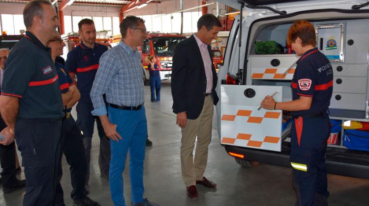 Nuevo vehículo de intervención rápida para Bomberos de Baza Nuevo vehículo de intervención rápida para Bomberos de Baza