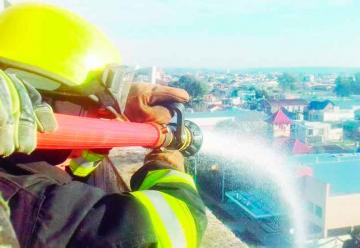 Bomberos Voluntarios entrenaron en alturas