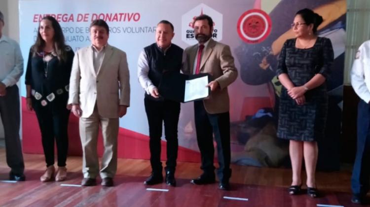 Entregan donativo a Bomberos Voluntarios de Guanajuato