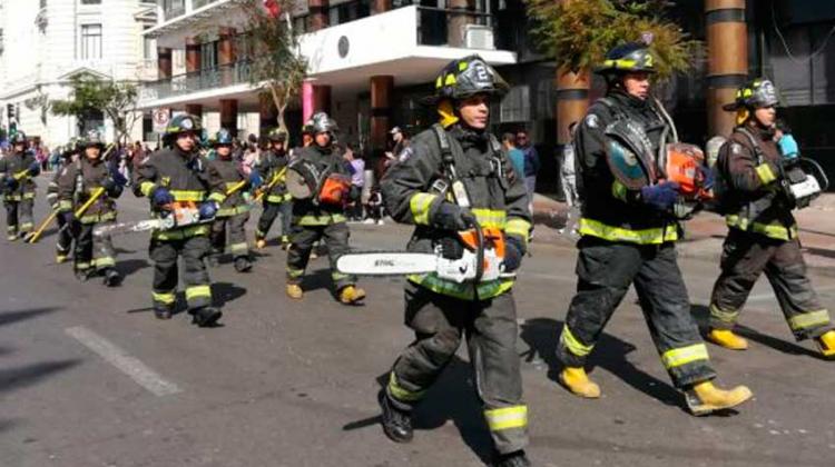 Anuncian remodelación en cuarteles de Bomberos Anuncian remodelación en cuarteles de Bomberos