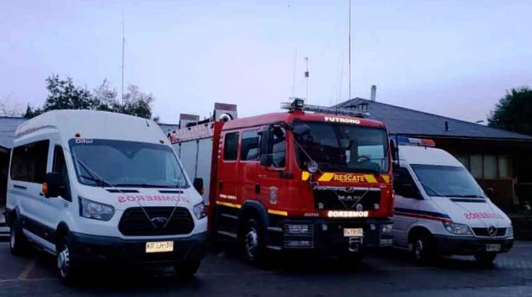 Bomberos de Futrono colocan en servicio tres nuevas unidades