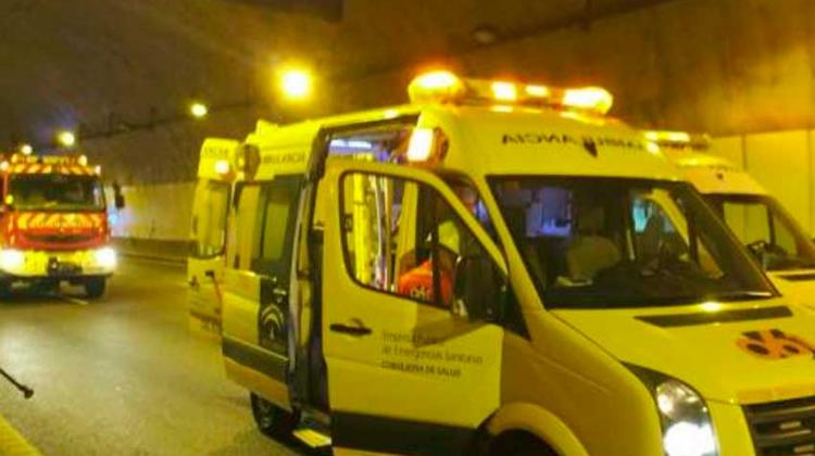 Ambulancias y Bomberos llevarán luces azules Ambulancias y Bomberos llevarán luces azules
