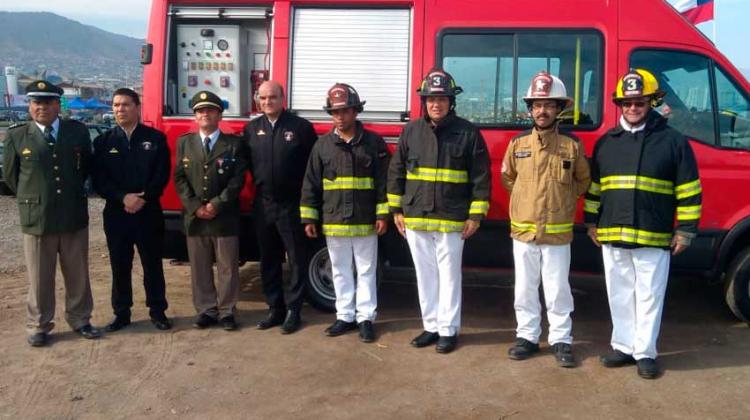 Bomberos de María Elena recibió carro de rescate vehiculares