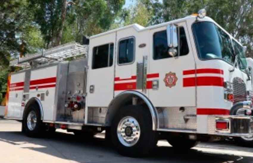 Donan cinco máquinas extintoras a Bomberos de Tijuana