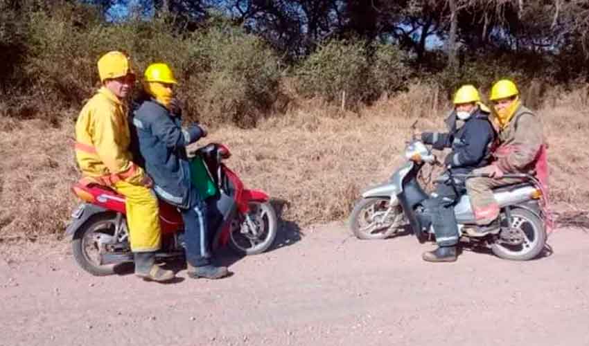 Bomberos de Gancedo solicitan donación de una autobomba