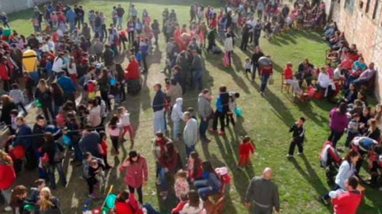 Bomberos de Salliquelo festeja el domingo el día del niño