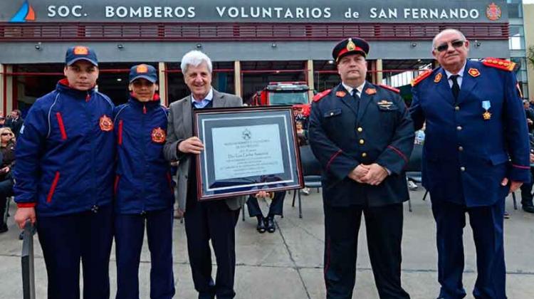 Celebran el primer año del nuevo Cuartel de Bomberos con un desfile