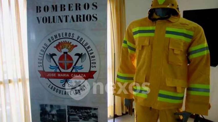 Entrega de equipos forestales a Bomberos en Cordoba