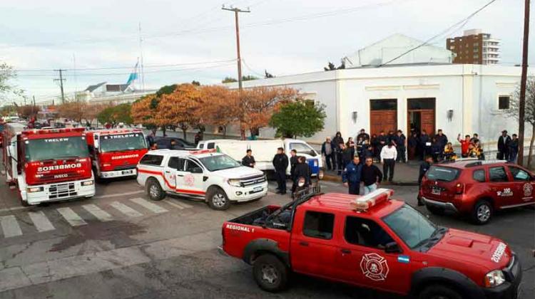 Movilización y Sirenazo de Bomberos en Chubut Movilización y Sirenazo de Bomberos en Chubut
