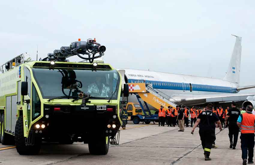 Simulacro de accidente aéreo en el Aeropuerto El Palomar