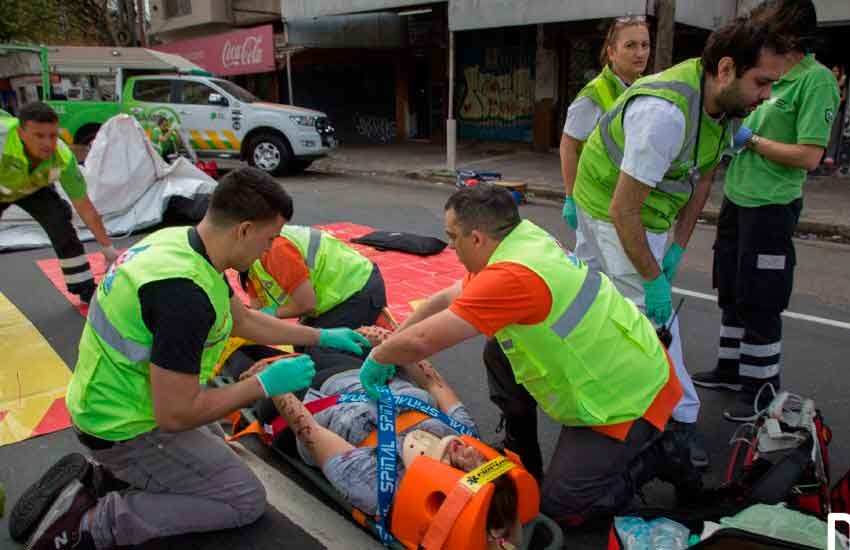 Simulacro de incendio en local bailable en Lanús