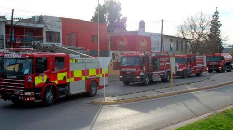 Bomberos festejaron sus 37 años y nuevo móvil