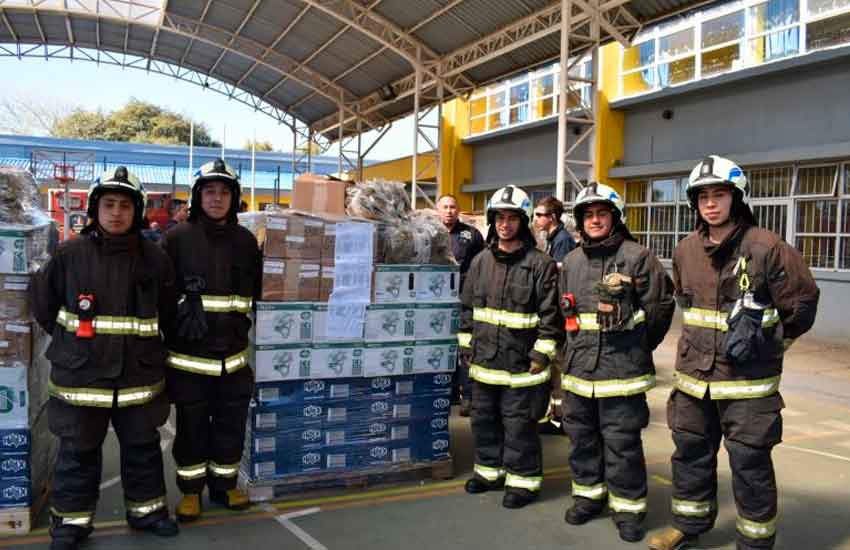 Presidente de Bomberos entregó equipo de protección forestal