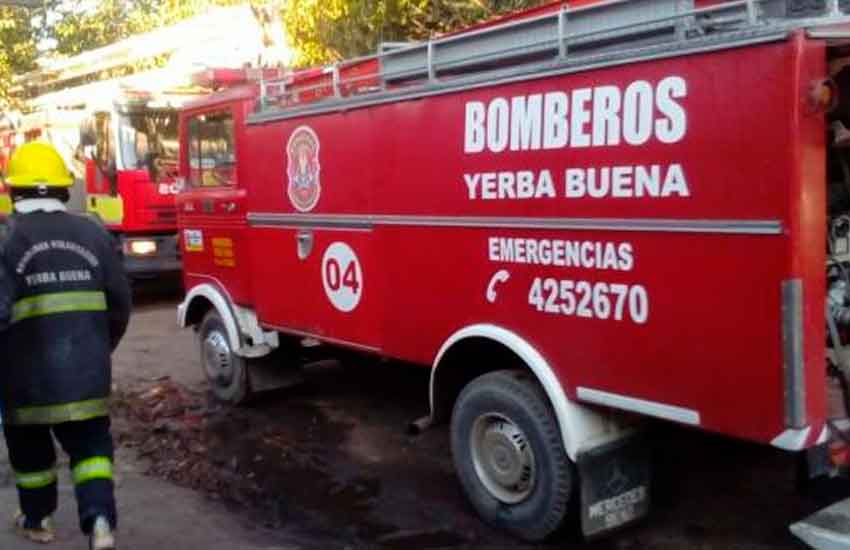 Bomberos no pueden reparar un móvil por falta de presupuesto
