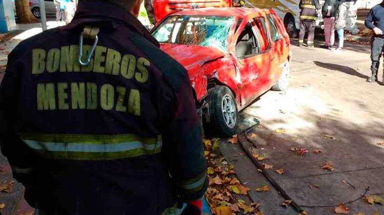 Rotary reconoció la labor de los bomberos de Mendoza