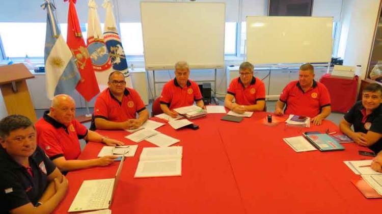 Actividades de capacitación suspendidas por la falta de fondos Actividades de capacitación suspendidas por la falta de fondos