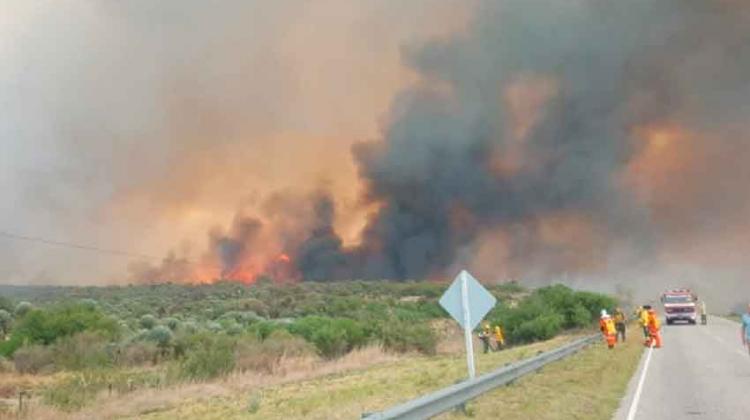 Envían bomberos cordobeses al incendio de San Luis Envían bomberos cordobeses al incendio de San Luis