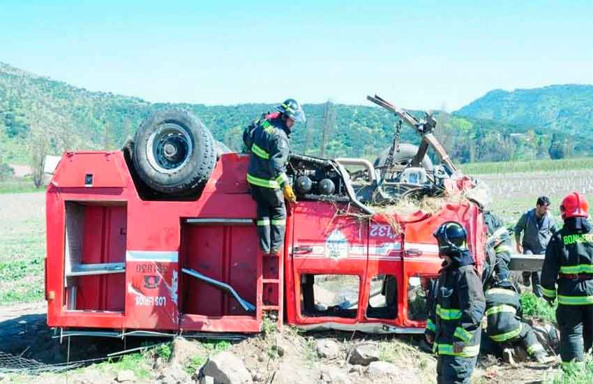 Broma deja sin carro a Bomberos de Requínoa