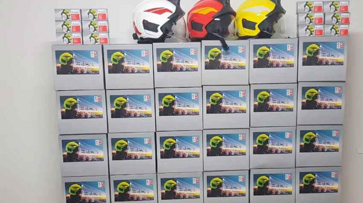 Bomberos Voluntarios adquirieron nuevos cascos Bomberos Voluntarios adquirieron nuevos cascos