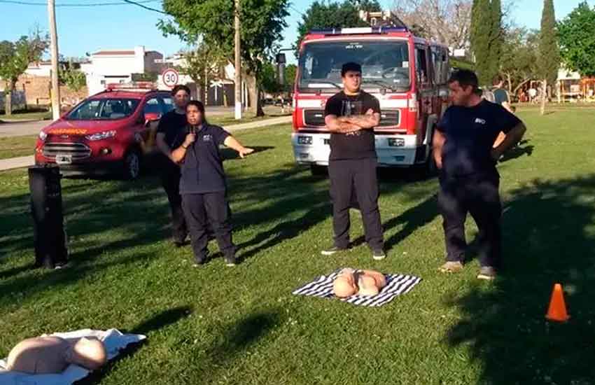Bomberos de Oliveros brindaron una capacitación en Maciel
