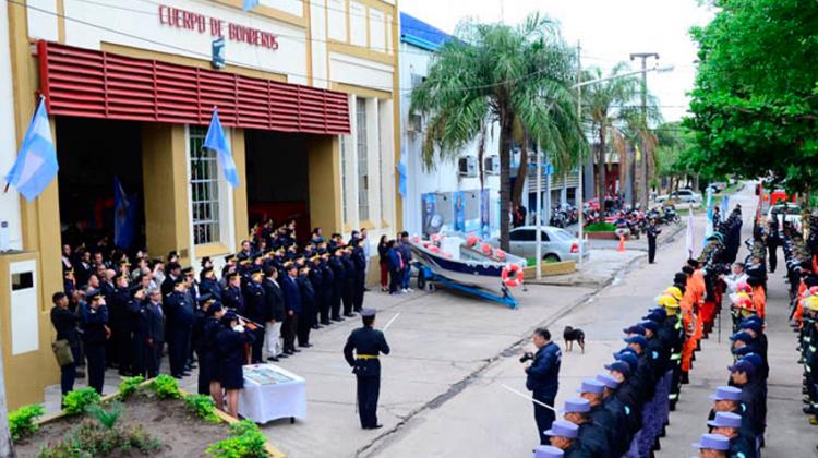 Podrán sumarse mujeres al Cuerpo de Bomberos Podrán sumarse mujeres al Cuerpo de Bomberos de Formosa